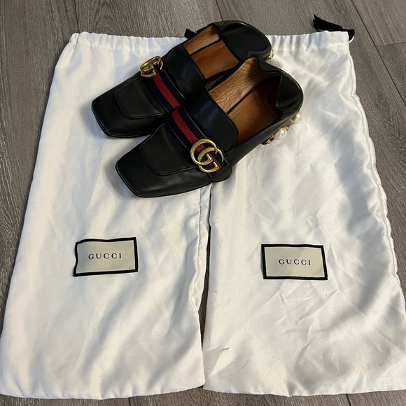 Gucci Leather Mid-heel Loafer (w Pearl Detailing) - Picture 1 of 8